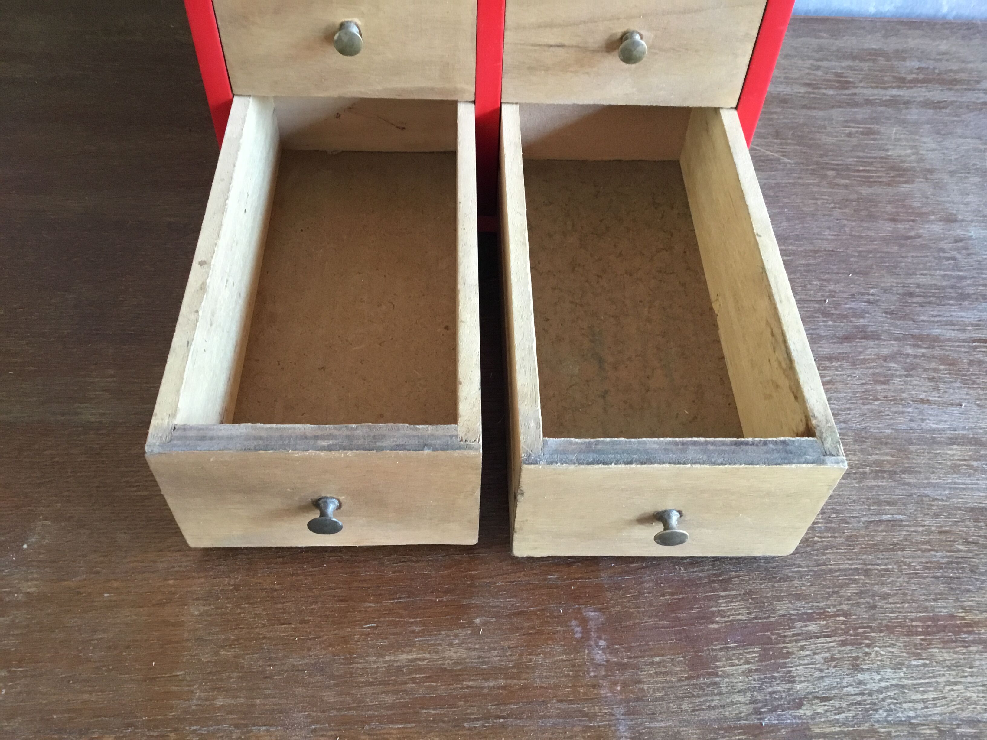 Small vintage craft furniture with fins, 6 drawers 1960