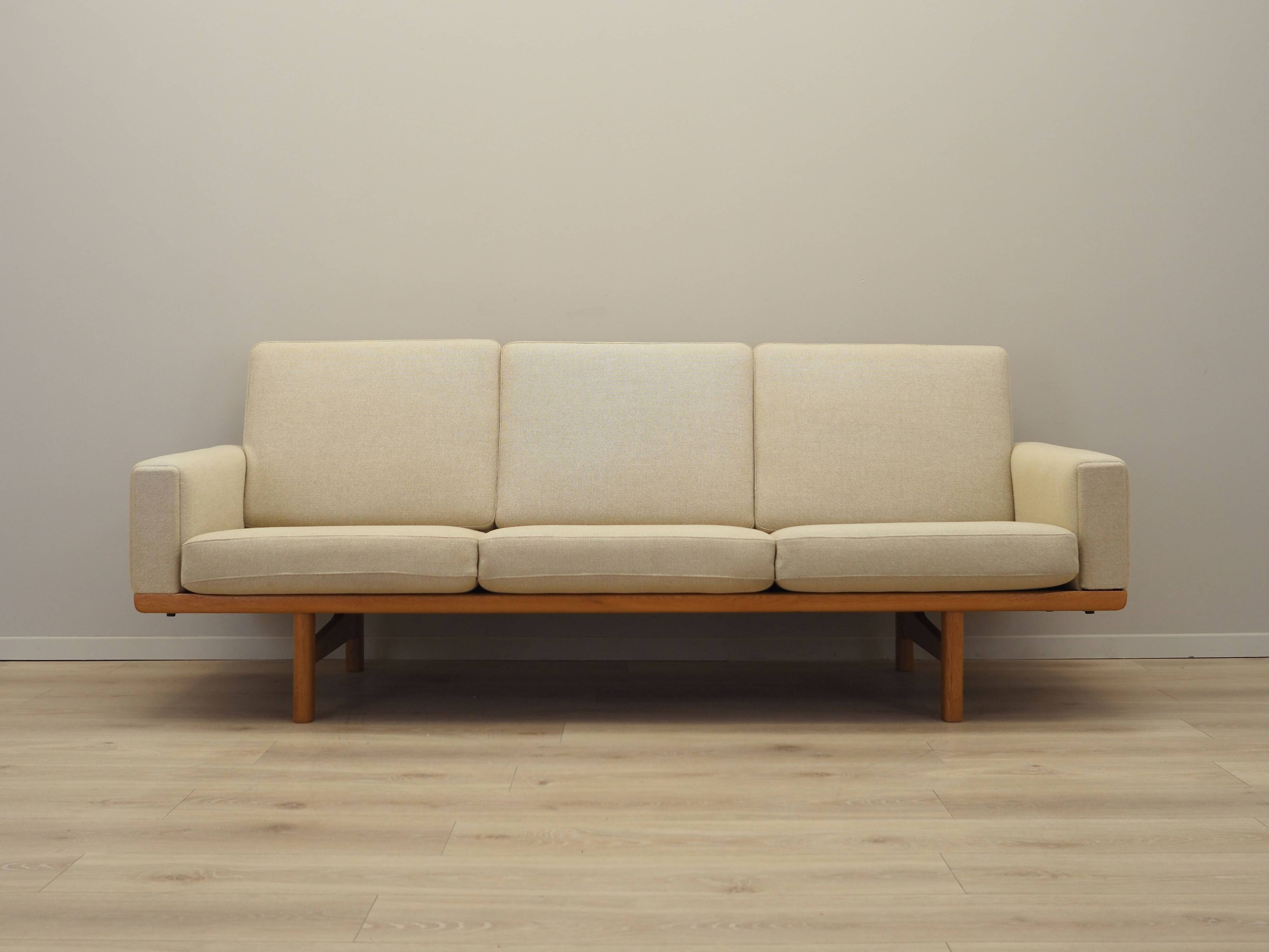 Oak sofa, Danish design, 1960s, designer: Hans J. Wegner