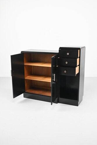 Cabinet Art Déco avec poignées en nickel plaqué