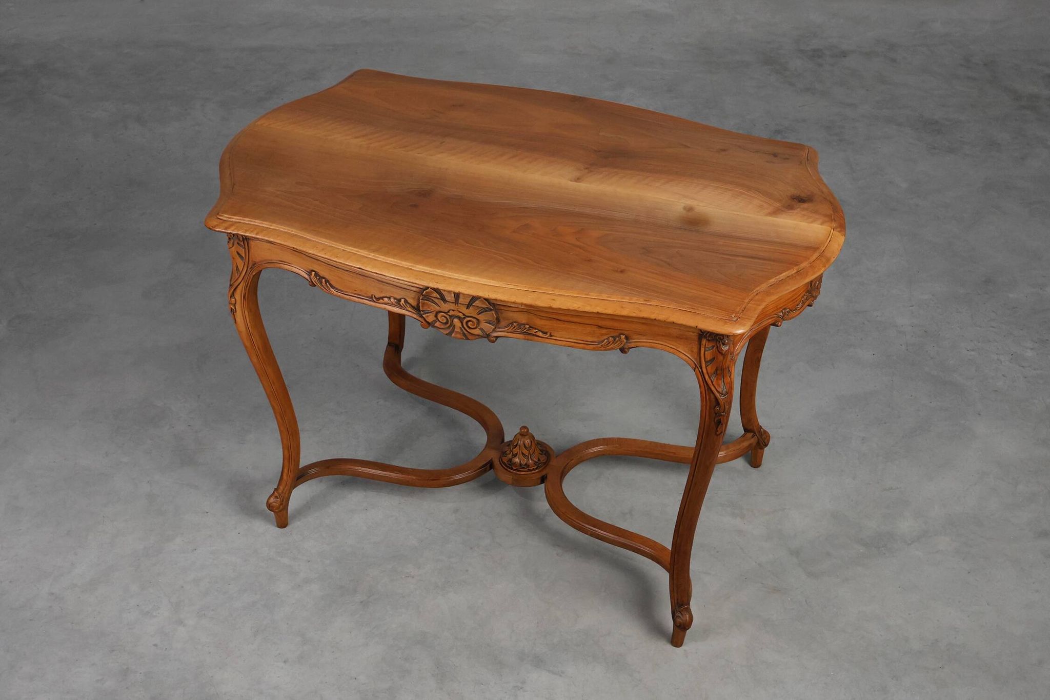 Late 19th‑century Walnut side table in the Louis XV style, France