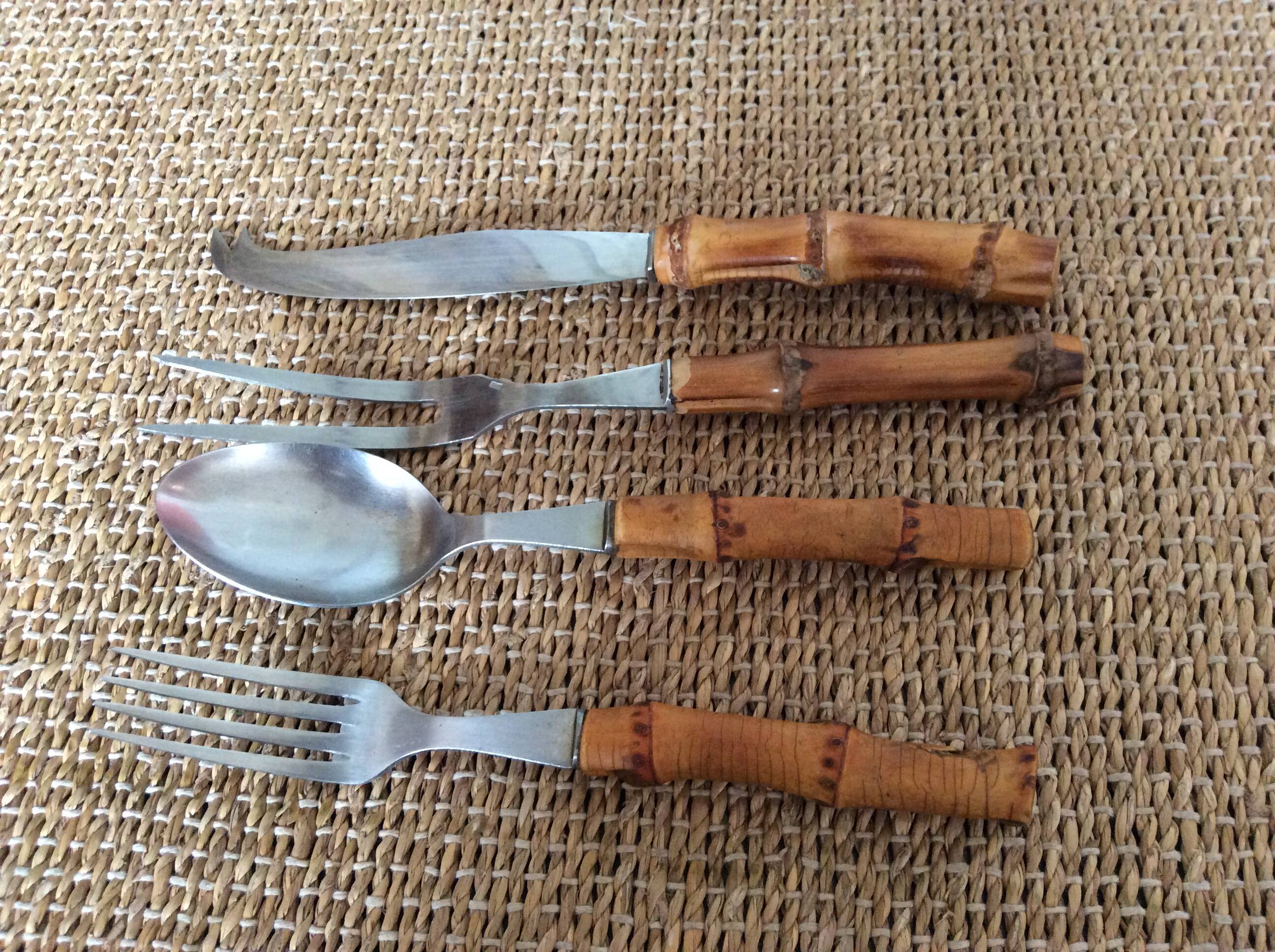 Bamboo cutlery set