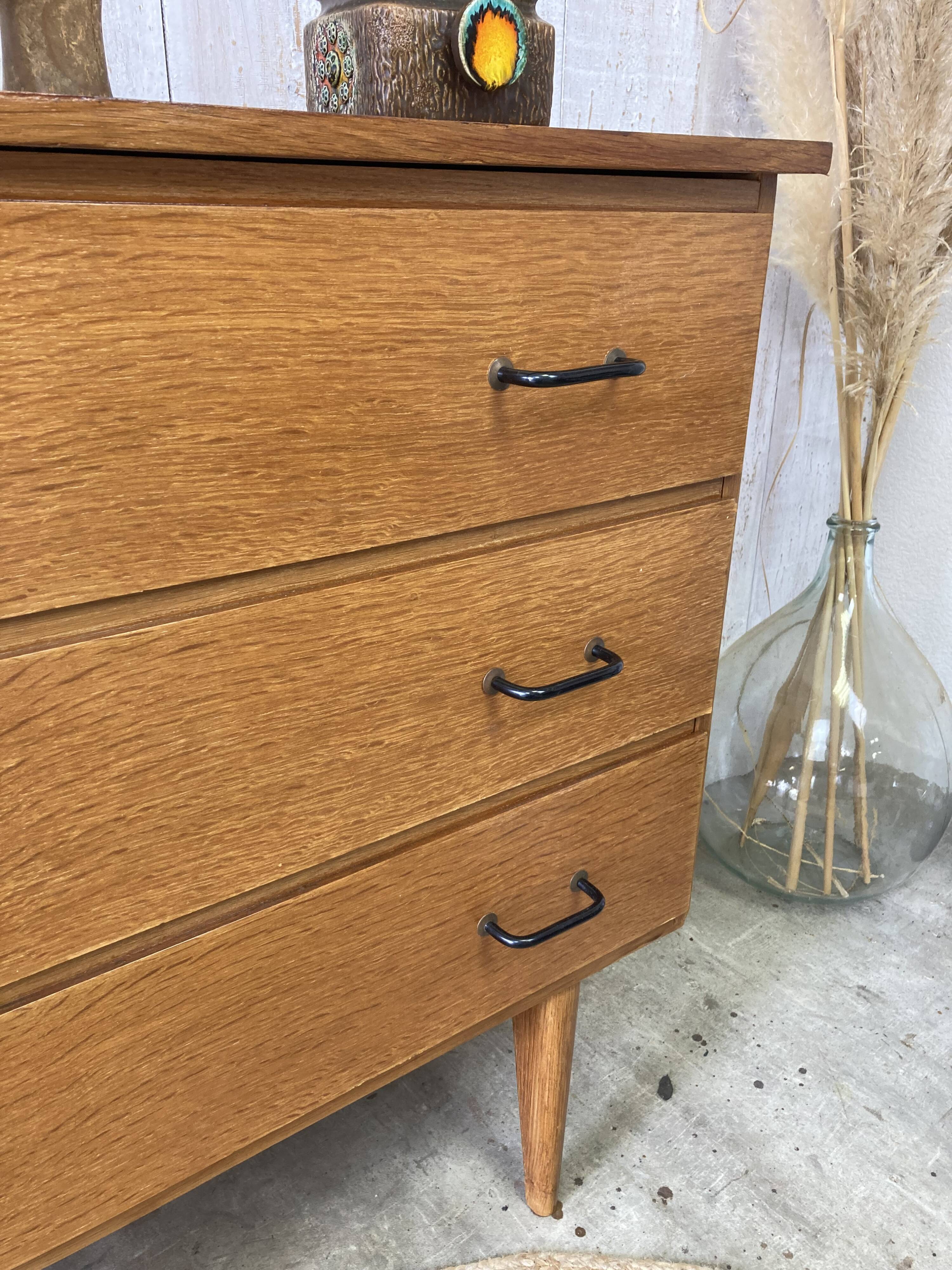 Vintage chest of drawers