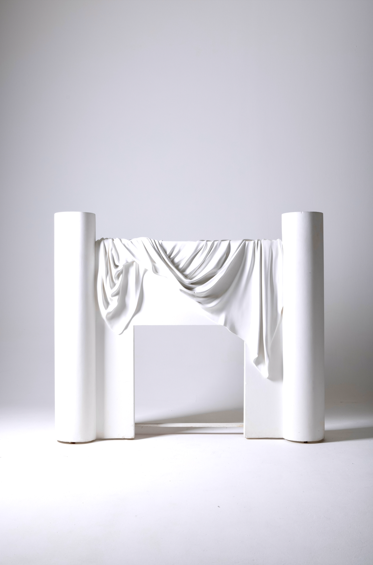 Plaster fireplace from Atelier Sedap