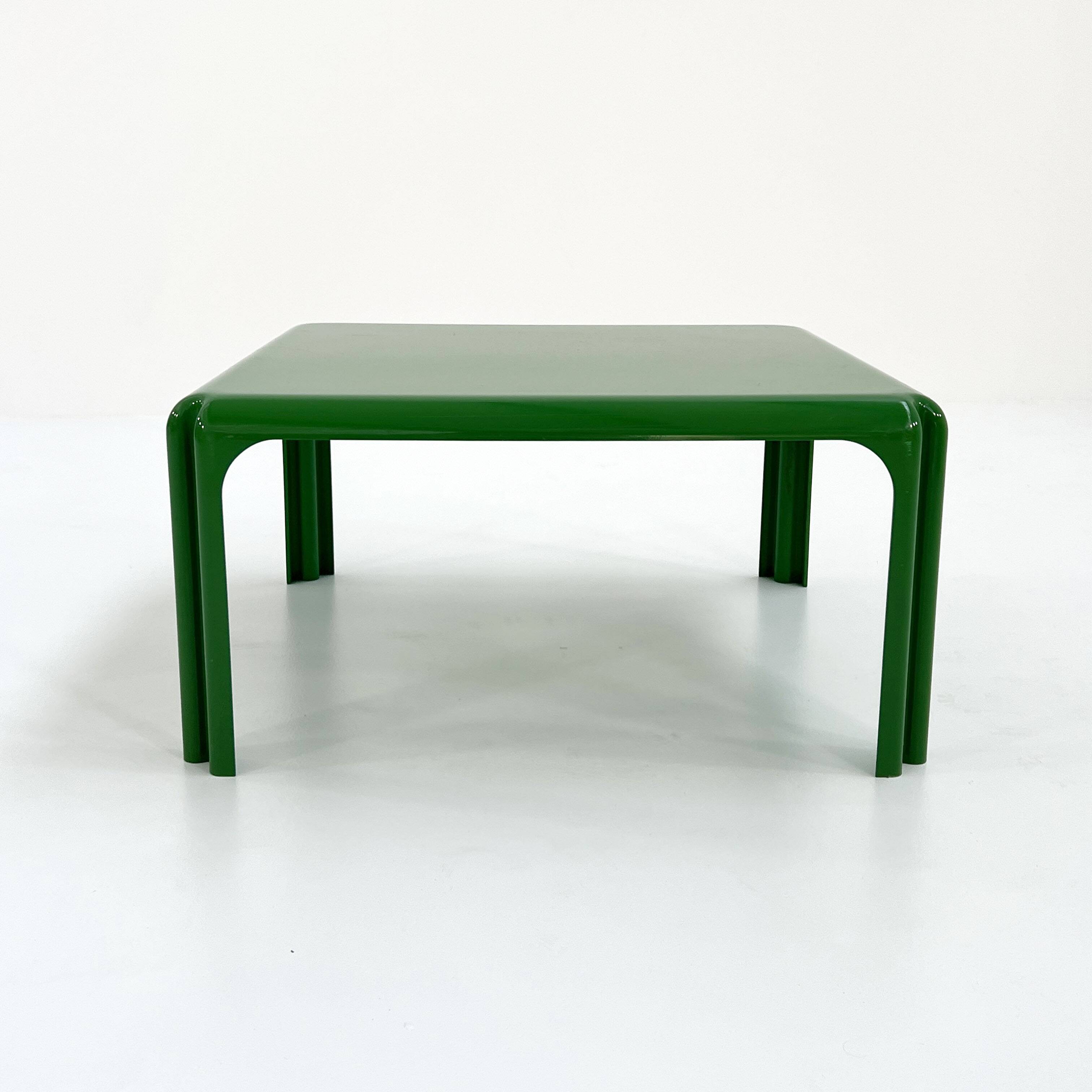 Table basse Arcadia 80 Verte par Vico Magistretti pour Artemide, 1970