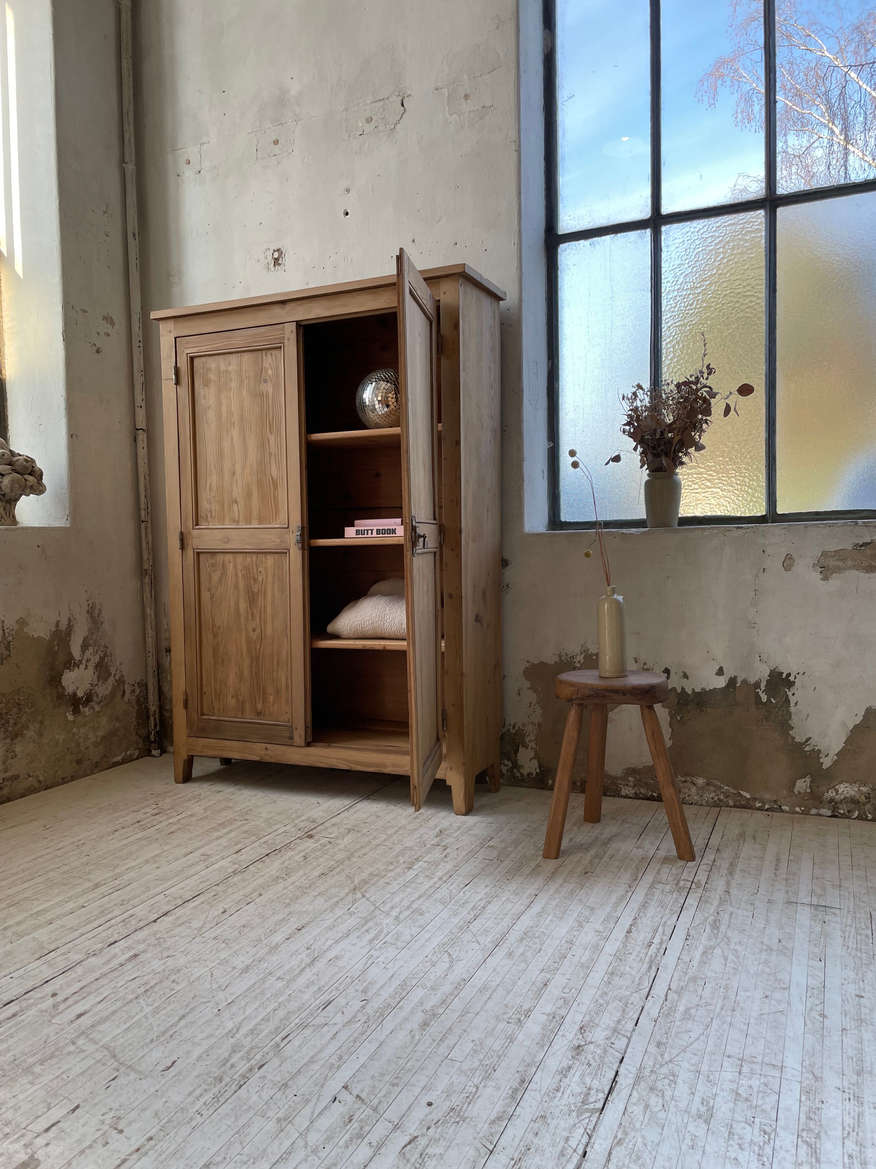 Wooden cabinet cuttery