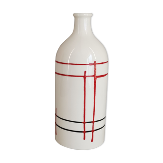 Vase French modernist graphics lines