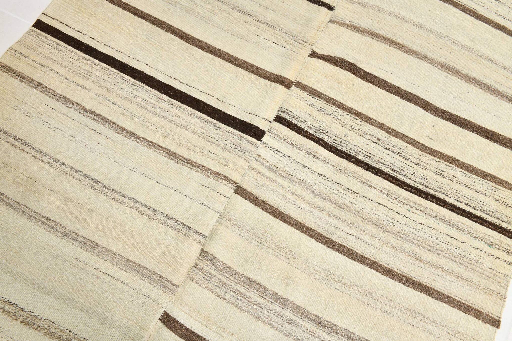 5x7 Kilim Beige & Cream Striped Kilim Rug, 161x211Cm