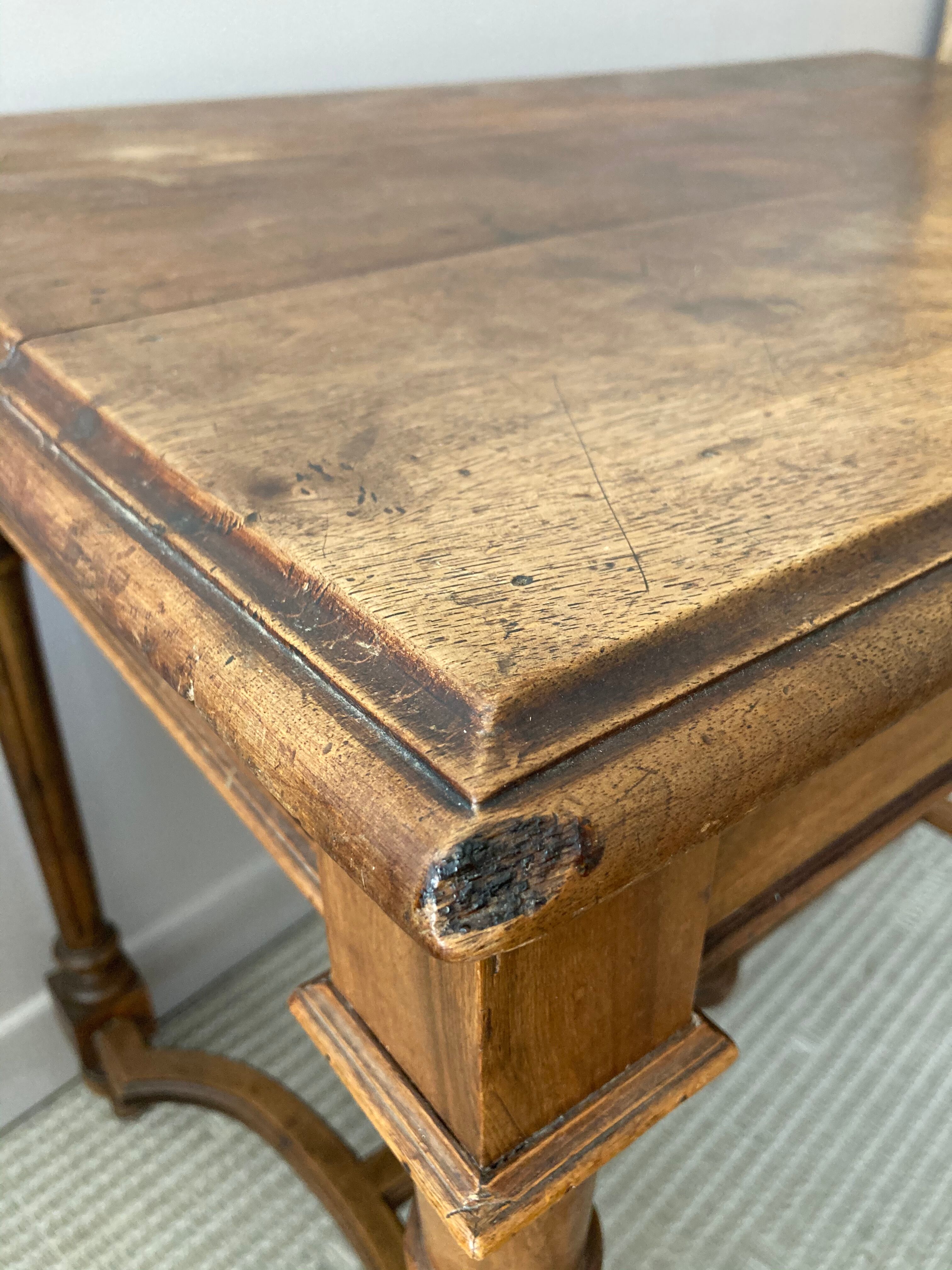 Bureau vintage style Louis XVI