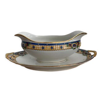 Saucière en porcelaine