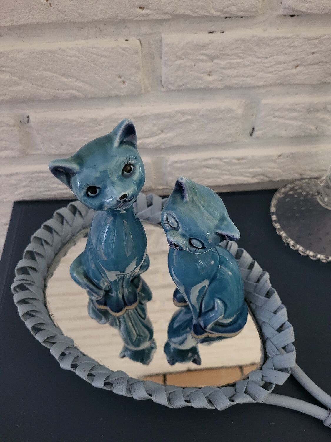 Ceramic cats