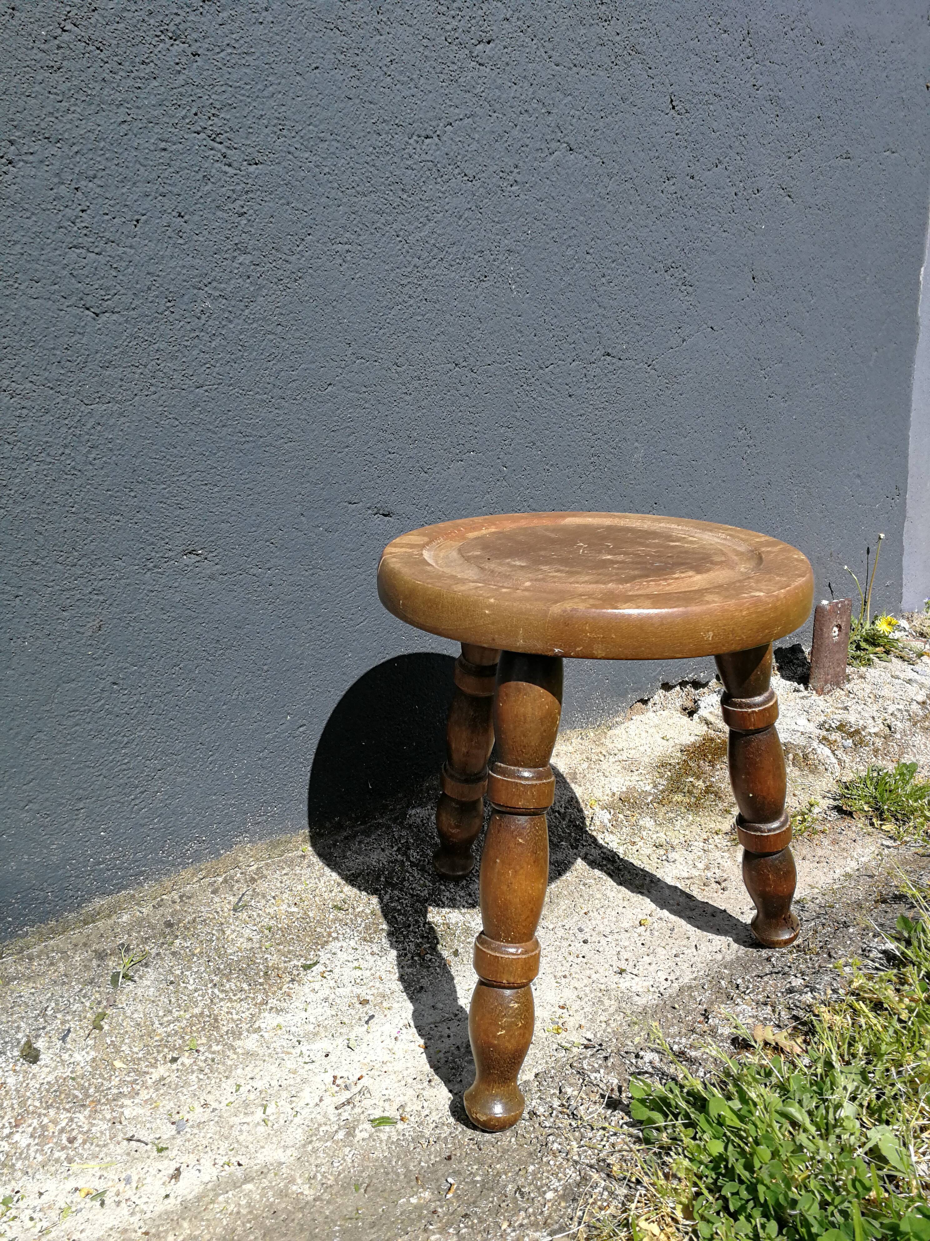 Farm stool