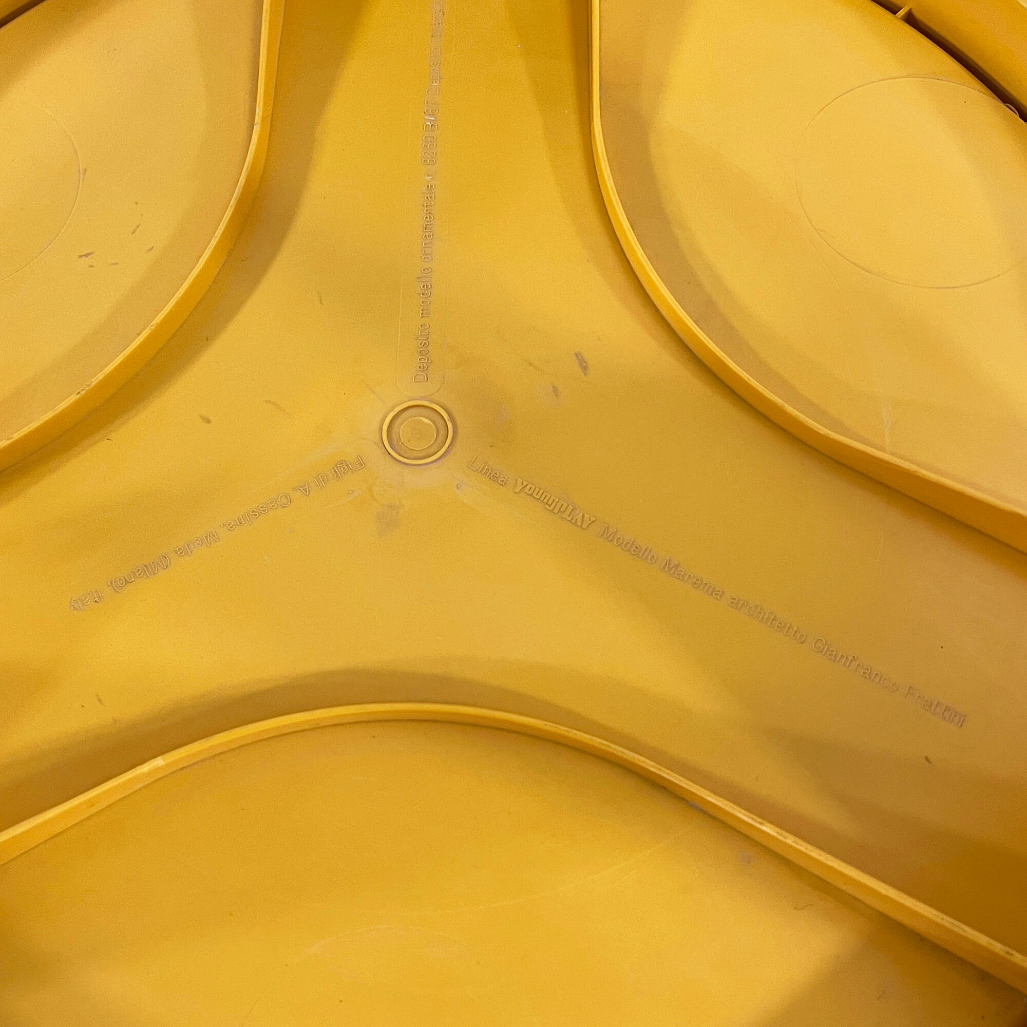 Set of 3 yellow Marema nesting tables by Gianfranco Frattini for Cassina, 1960