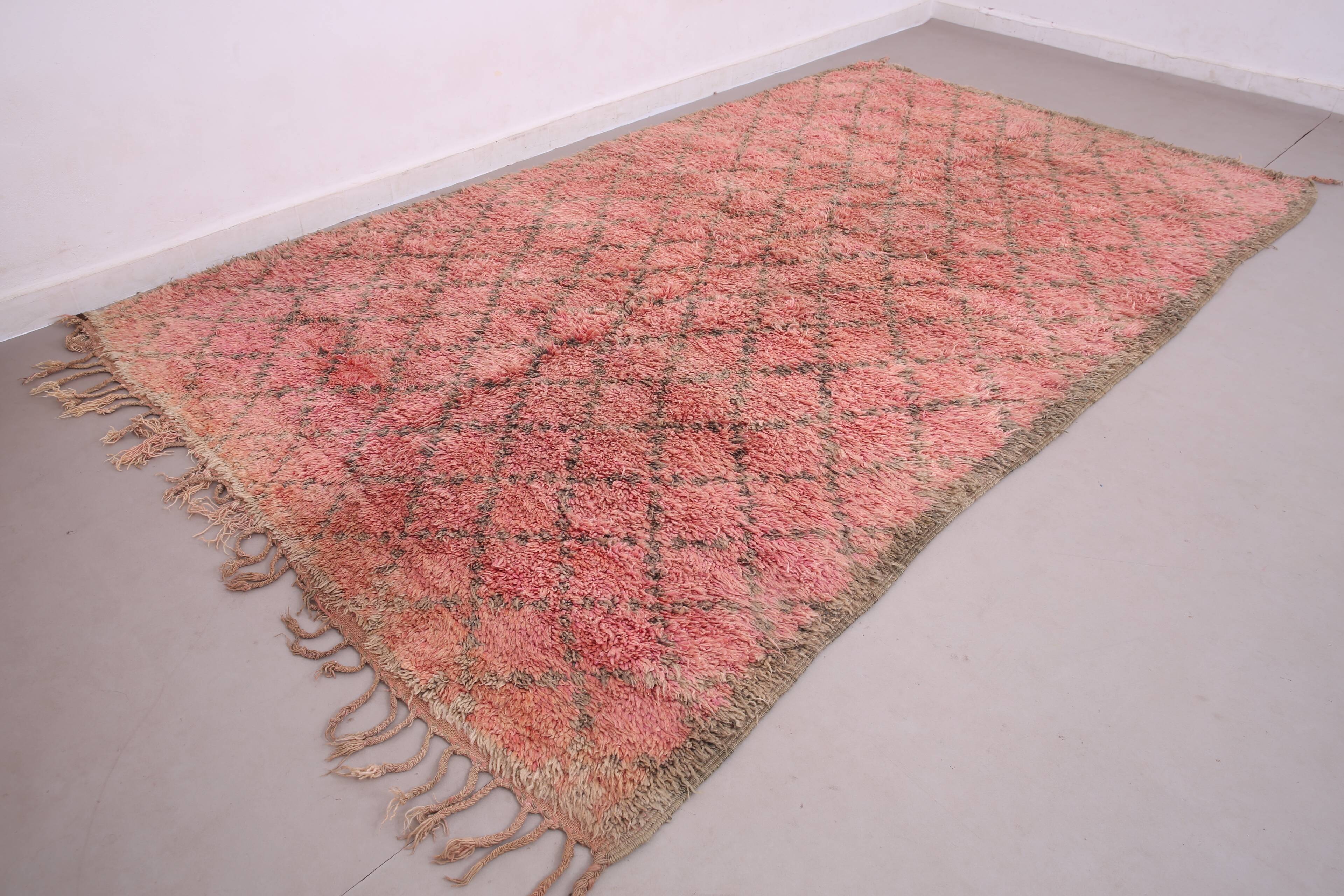 Pink Vintage Moroccan Rug 204 x 340 cm - Berber Wool Rug - Handmade Rug Boh