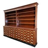 Grand cabinet d’apothicaire antique en acajou, 1909