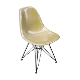 Chaise DSR design Charles et Ray Eames édition Herman Miller pied Eiffel