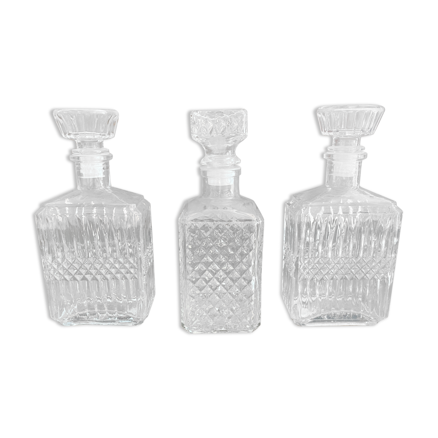 Set of 3 glass whiskey decanters