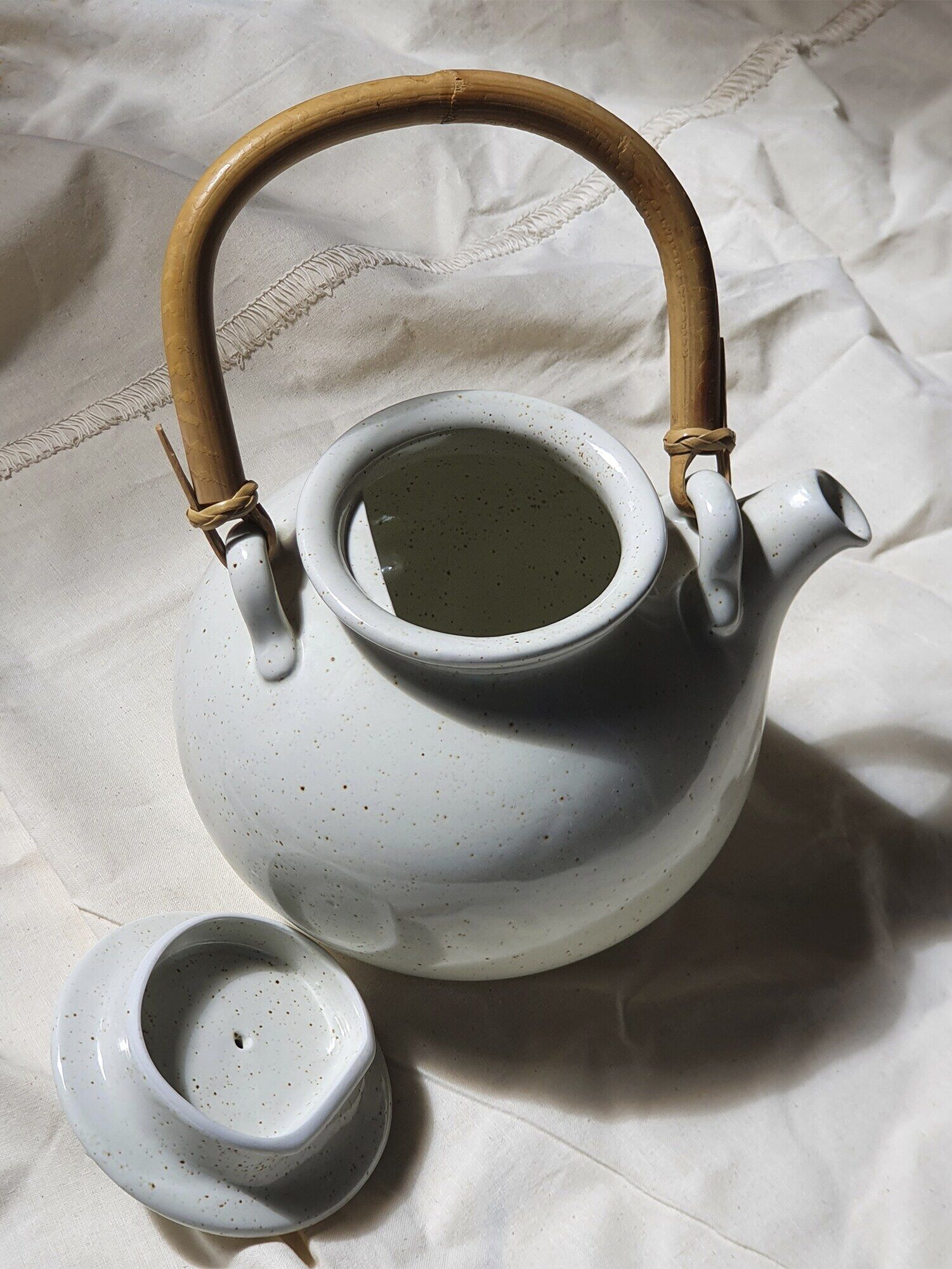 Pentik Finland Halla dinnerware set