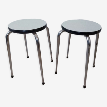 Tabourets ronds en formica