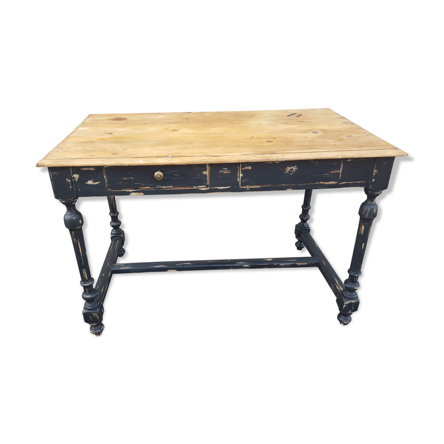 Black and wood table desk