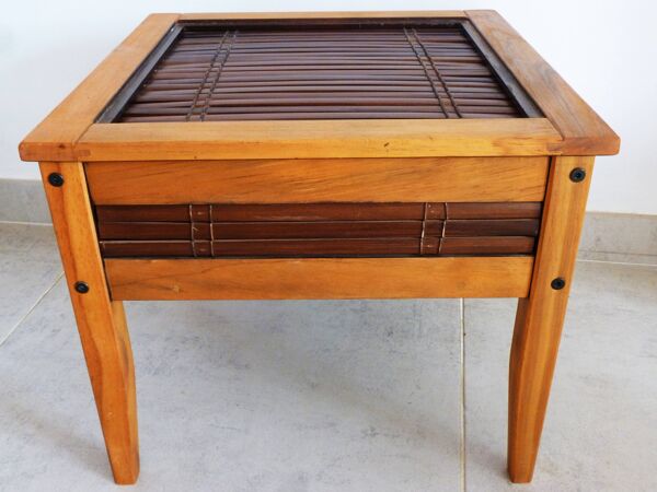 Petite table de salon, table basse bois bambou et verre, table indonésienne