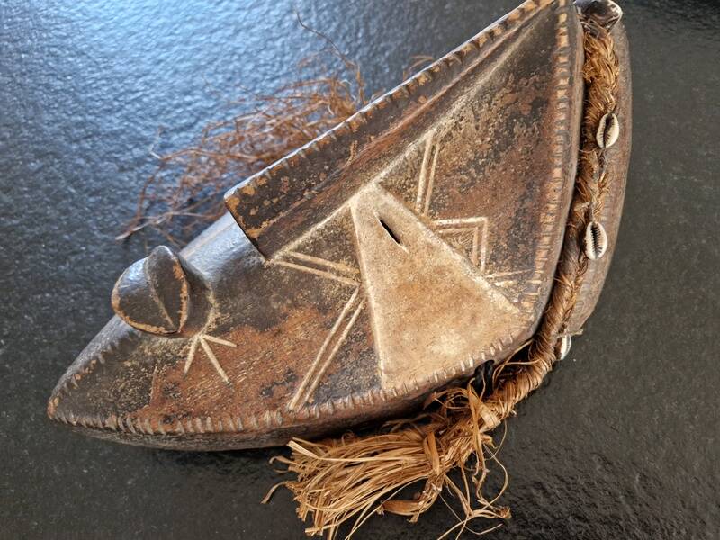 Old dance mask - Lwalwa tribe, Democratic Republic of Congo - Hardwood