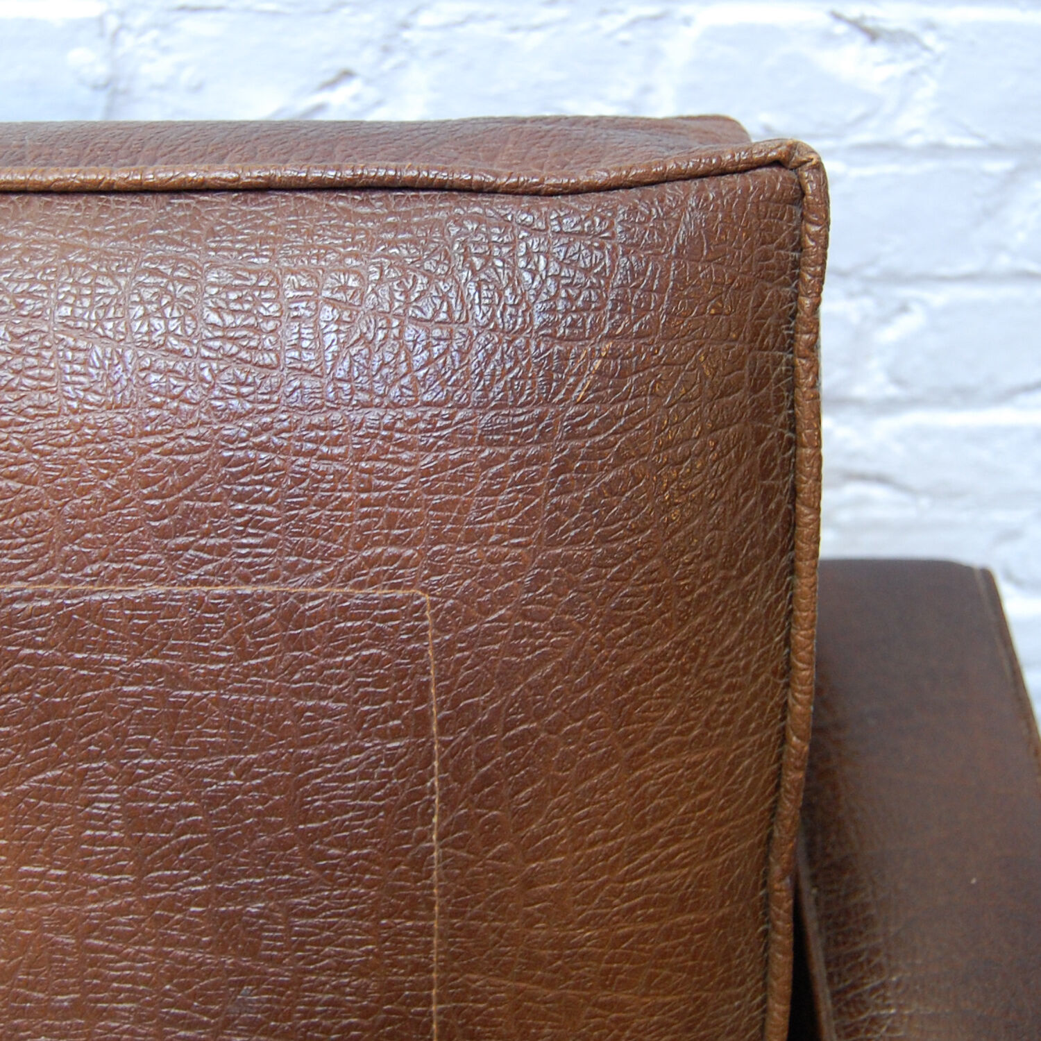 Vintage armchair model "Cleveland" by Pierre Guariche for Meurop