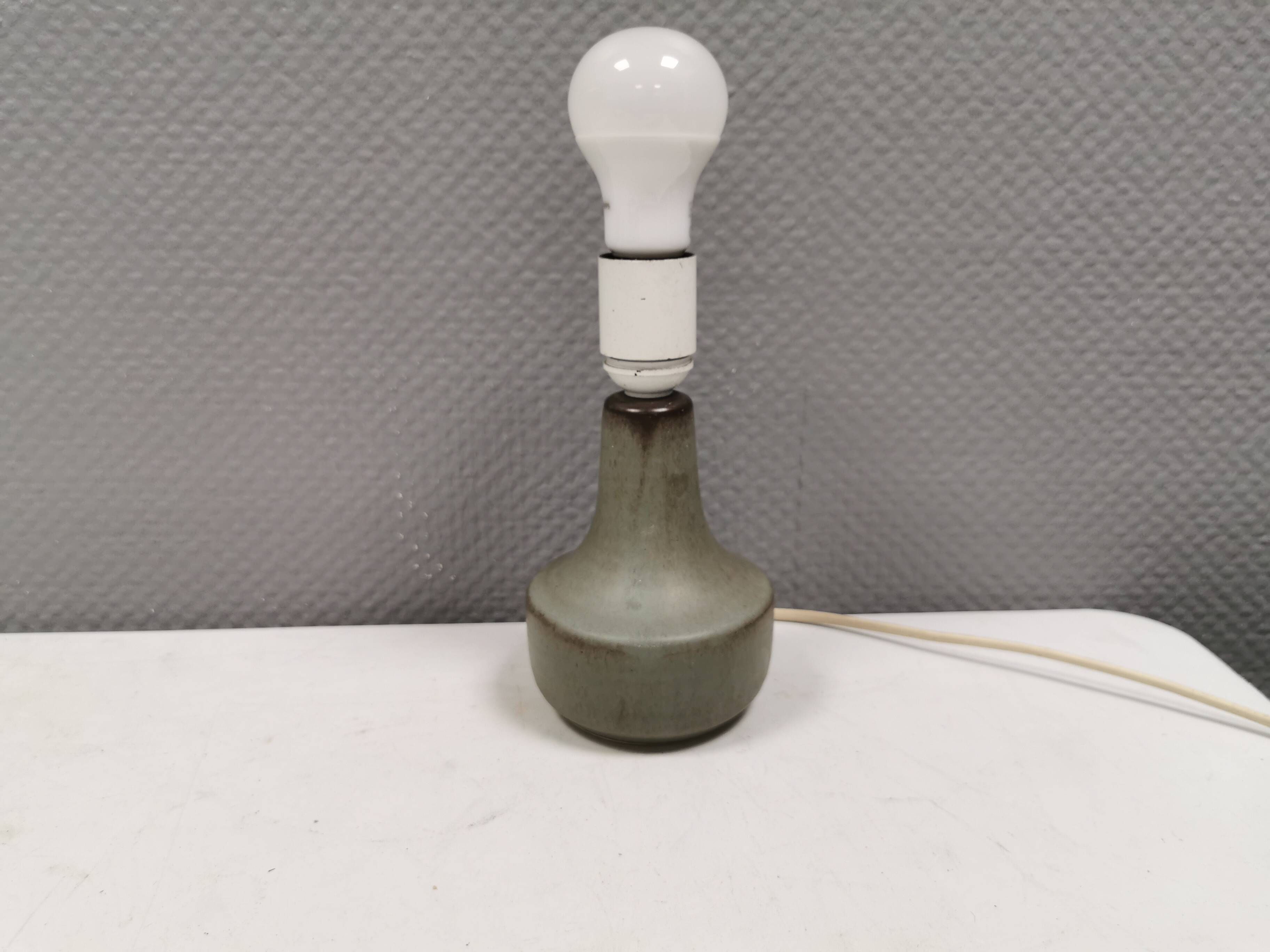 Small ceramic table lamp, Danish from the 1980s.