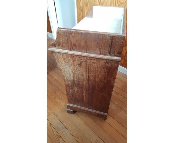 Chest of drawers on marble top