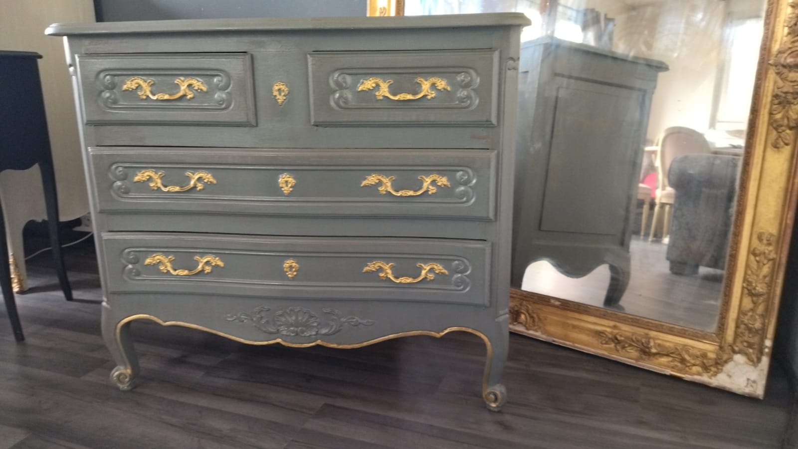 Louis XV style chest of drawers