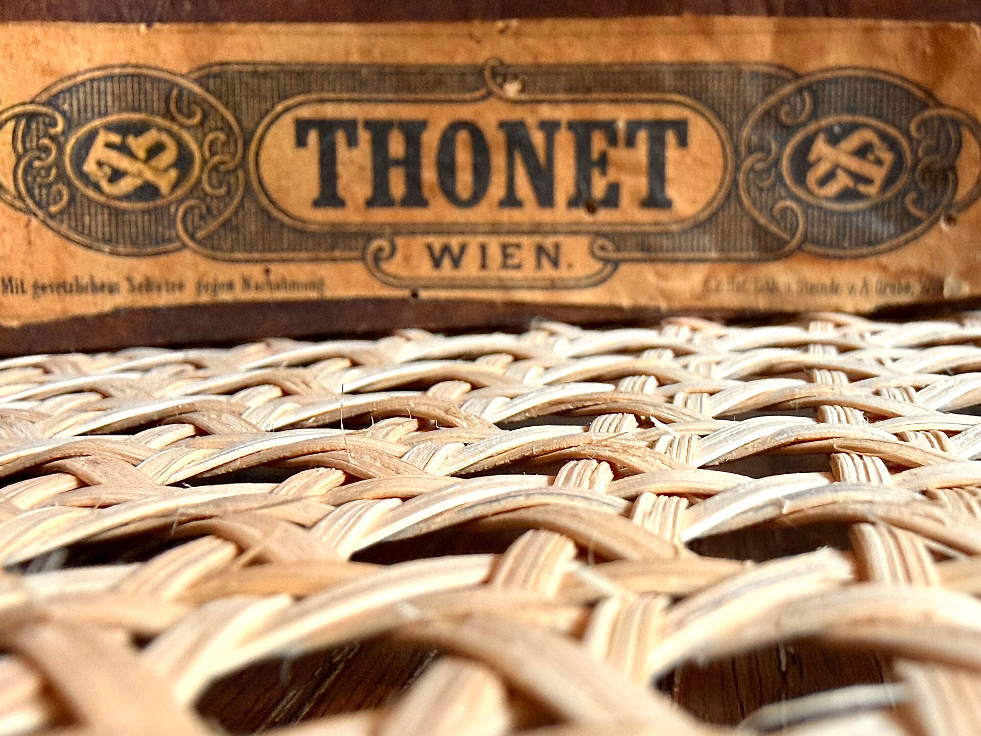 Set of 5 antique Thonet dining chairs model 20, ca. 1890.