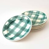 8 green Vichy plates