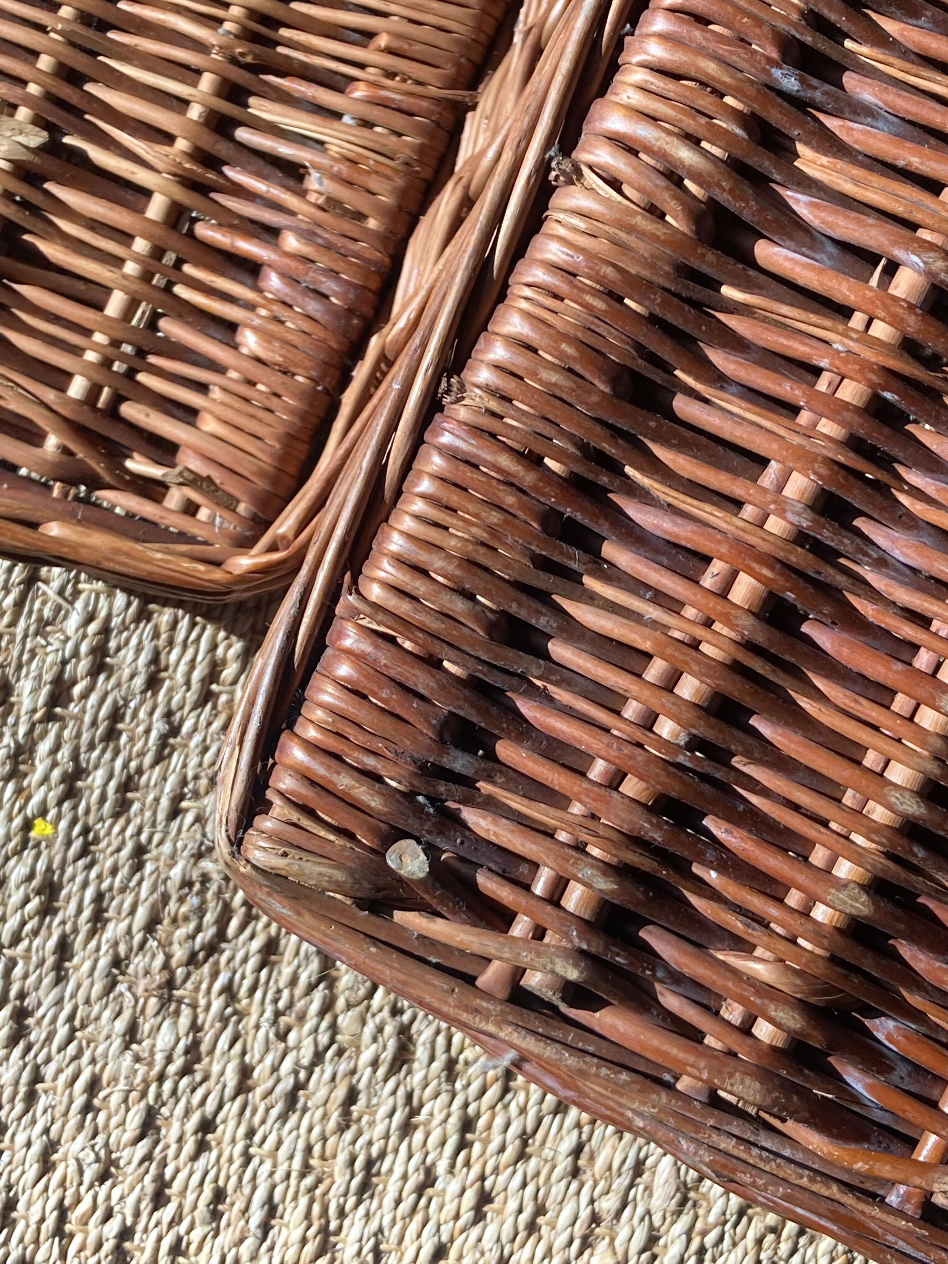 Malle en osier ancienne tressée vintage