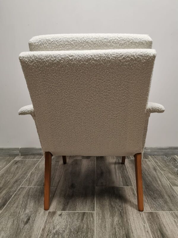Fauteuil restauré par Miroslav Navratil