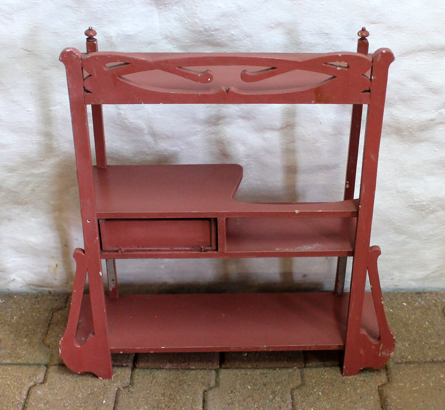 Shelf art-nouveau pink