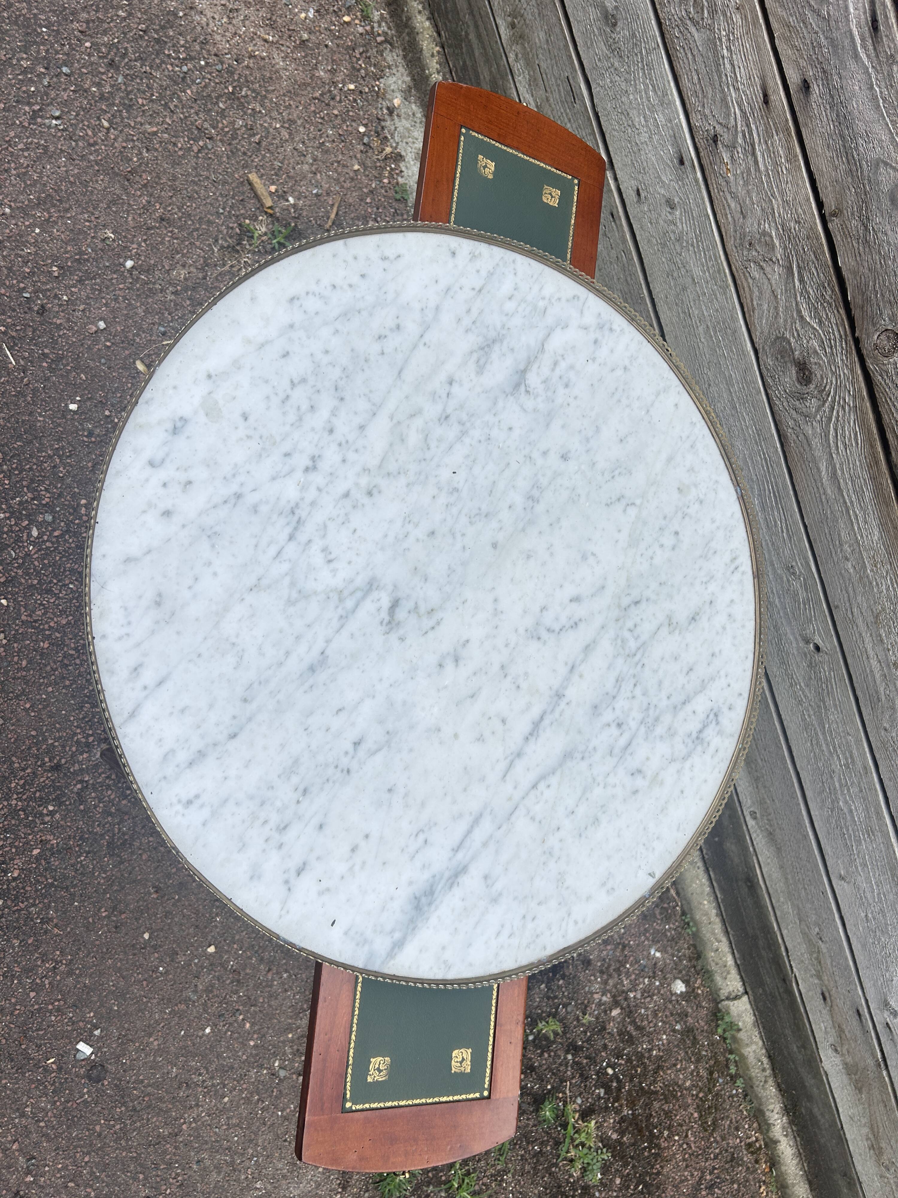 Bouillotte table in Louis XVI style