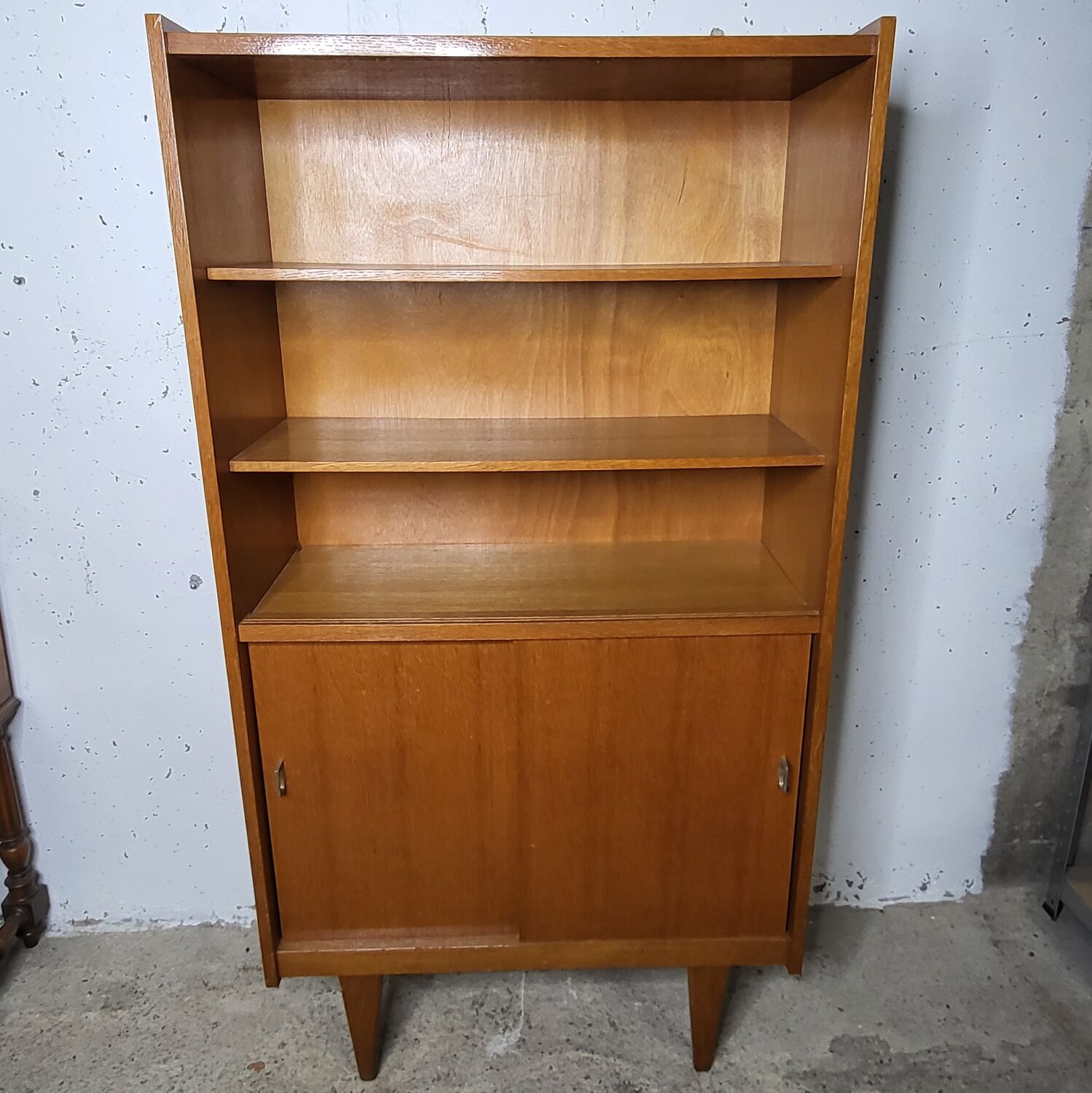 Showcase bookcase 70's feet compass