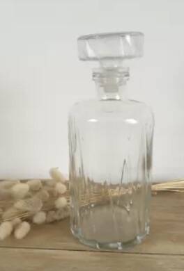 Cylindrical whiskey decanter