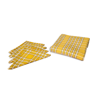 Vintage vichy tablecloth and 4 matching towels