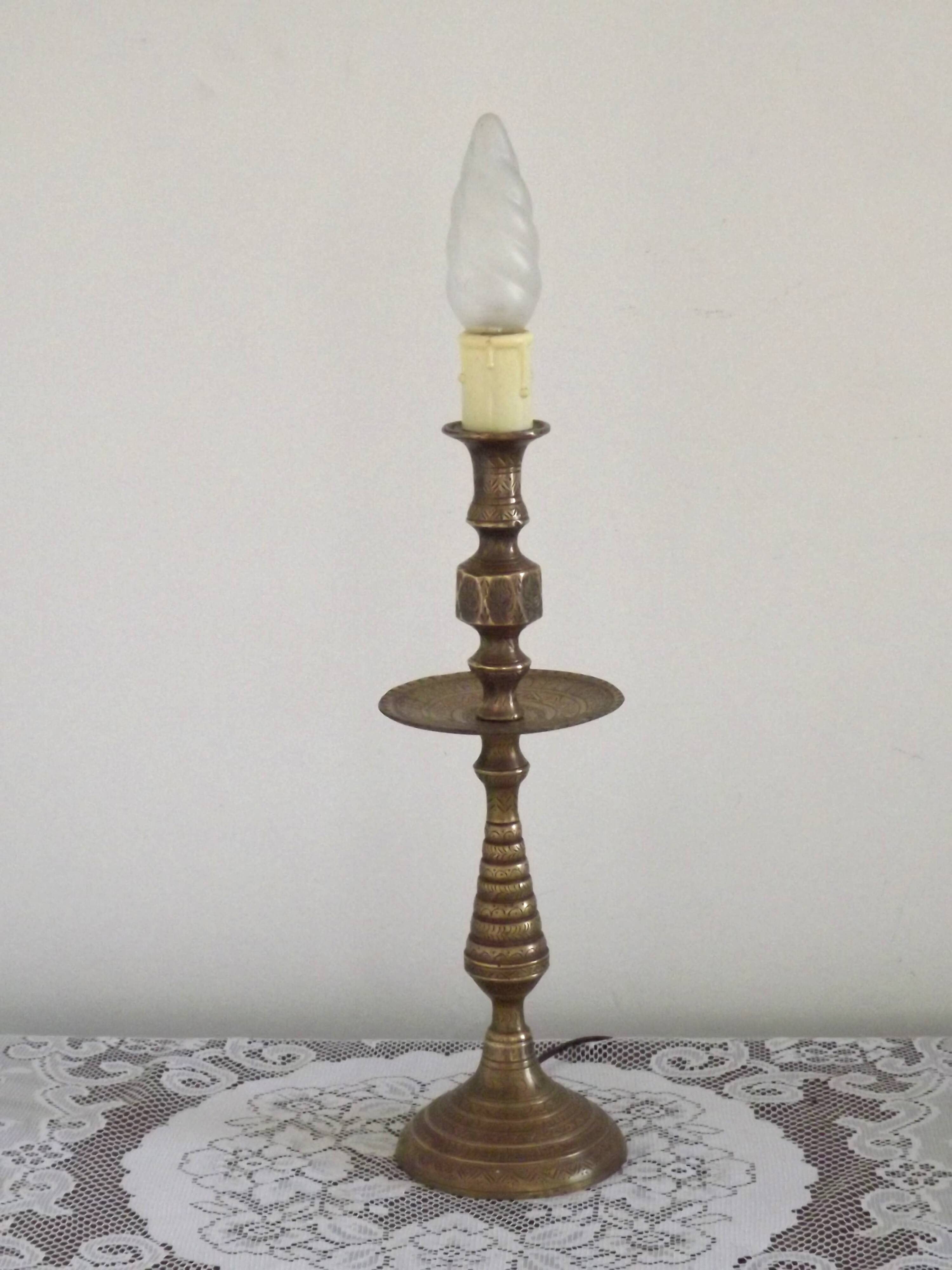Electrified candlestick lamp base in solid brass, Morocco mid-20th century.