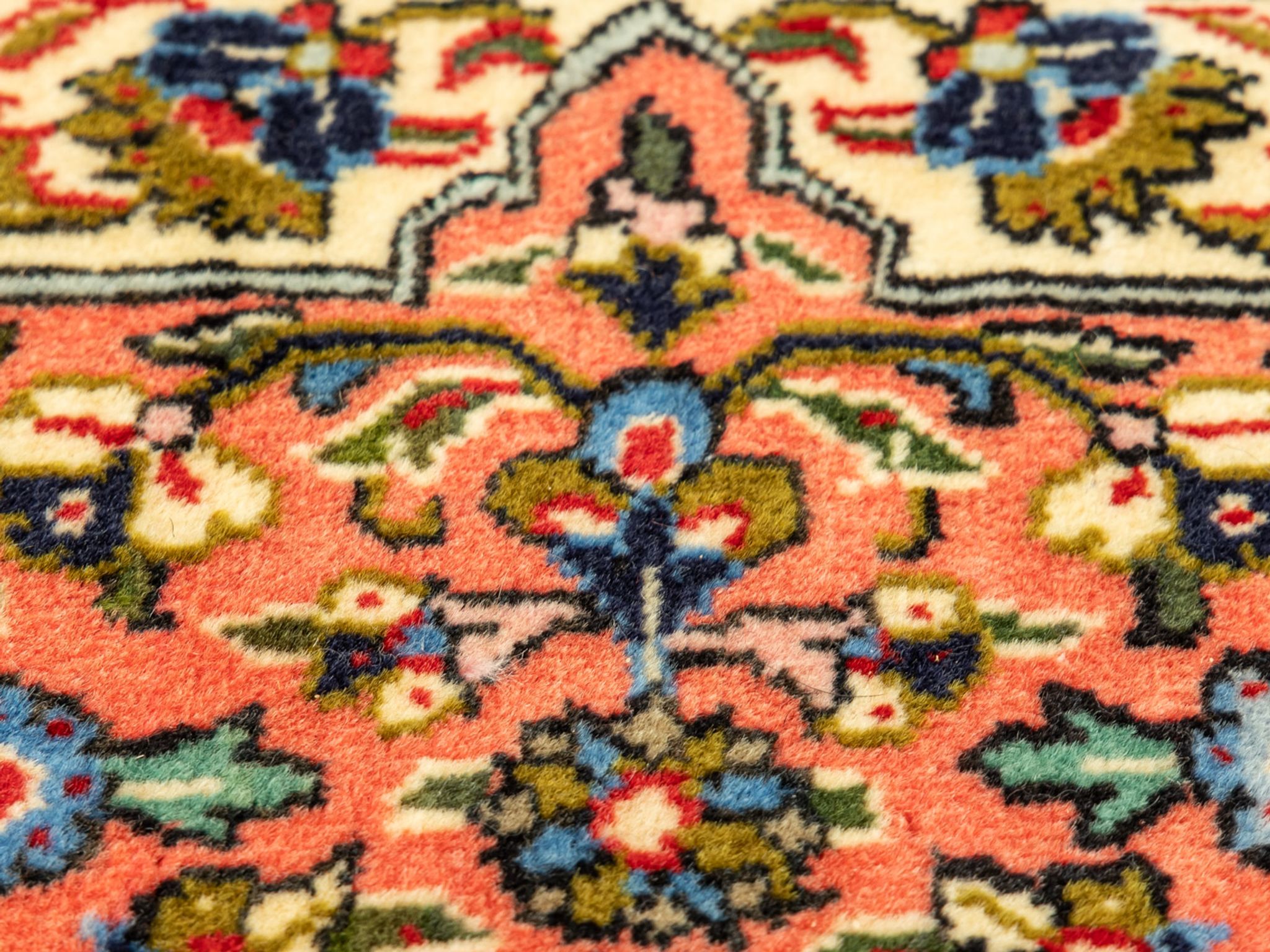 1960s carpet, 105 x 165