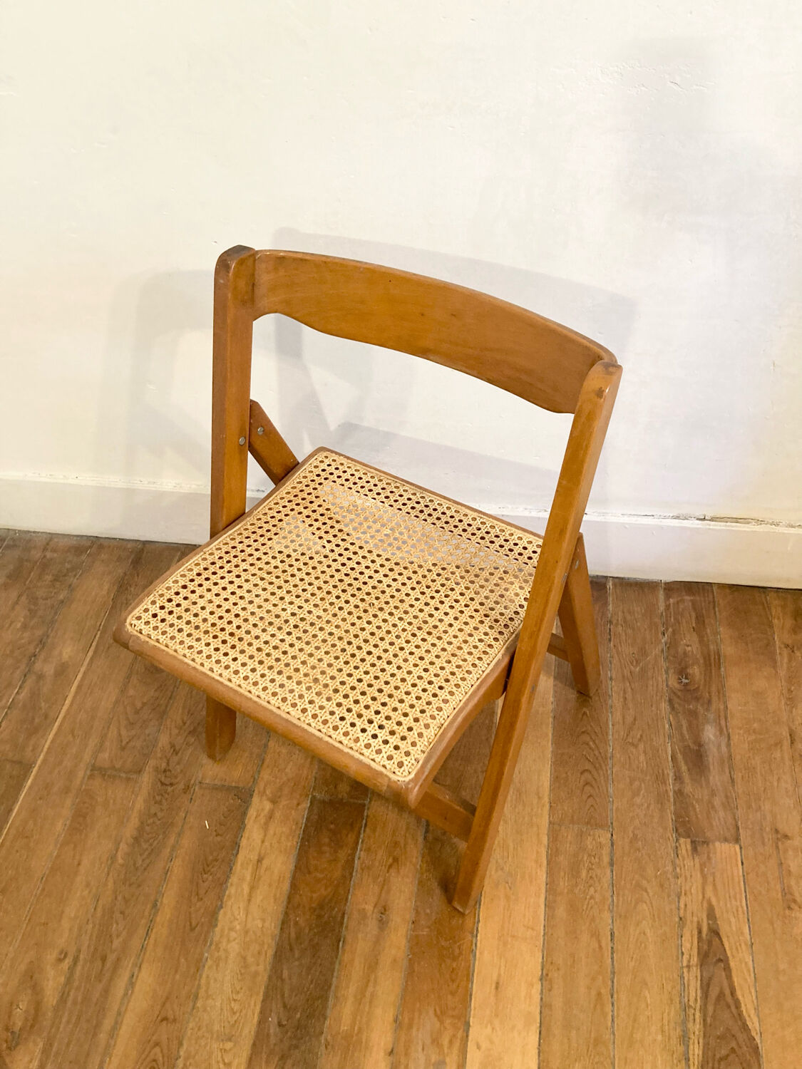 Folding chair