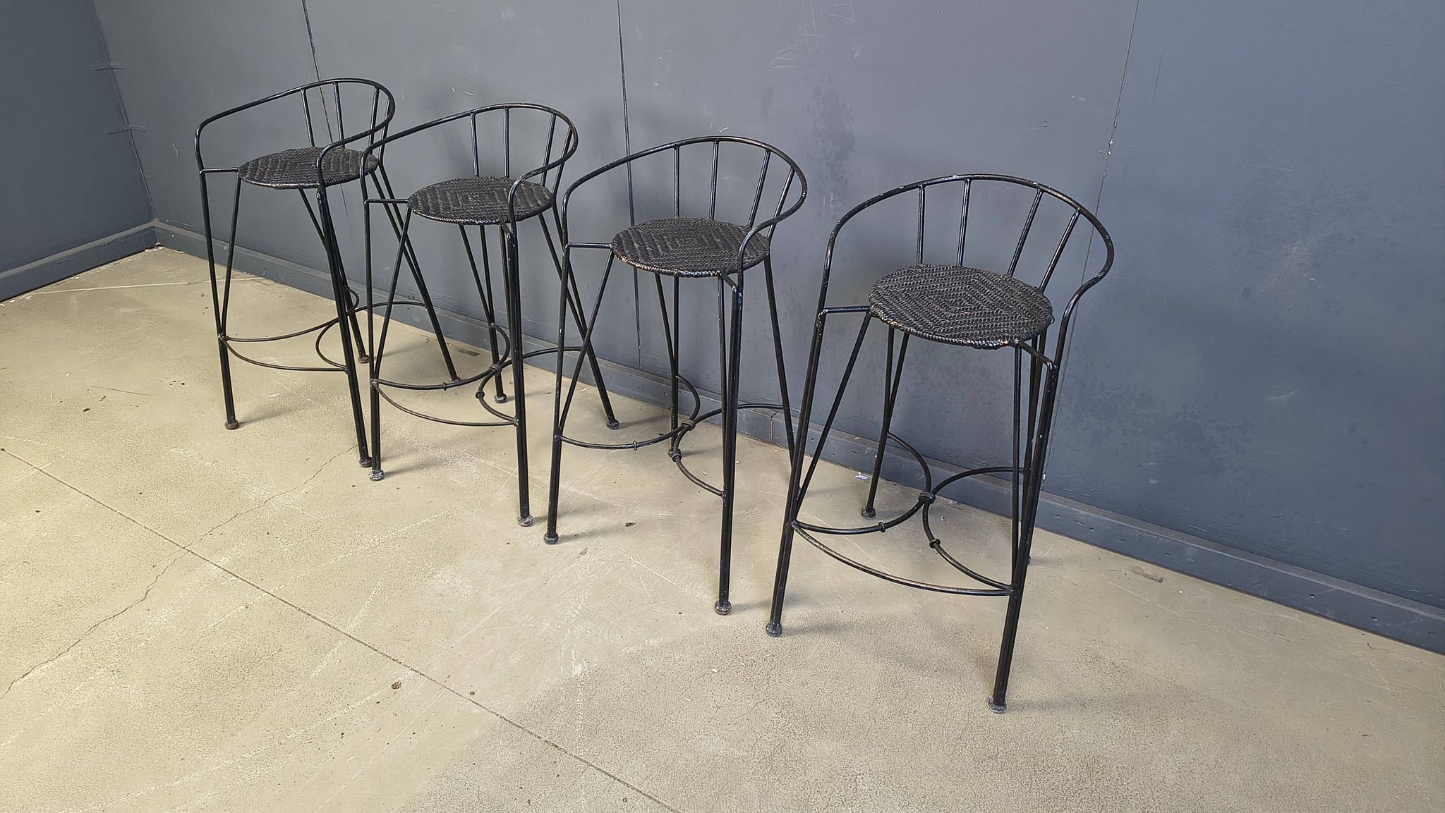 Tabourets de bar vintage en fer forgé et rotin, ensemble de 4 - années 1970