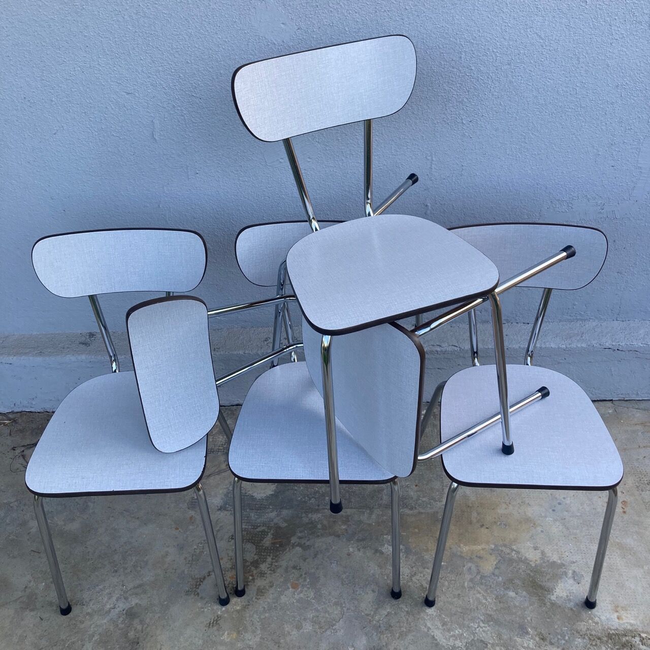 Set of 5 grey formica chairs