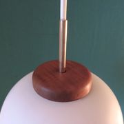 Suspension en opaline de Bent Karlby, Danemark, 1950