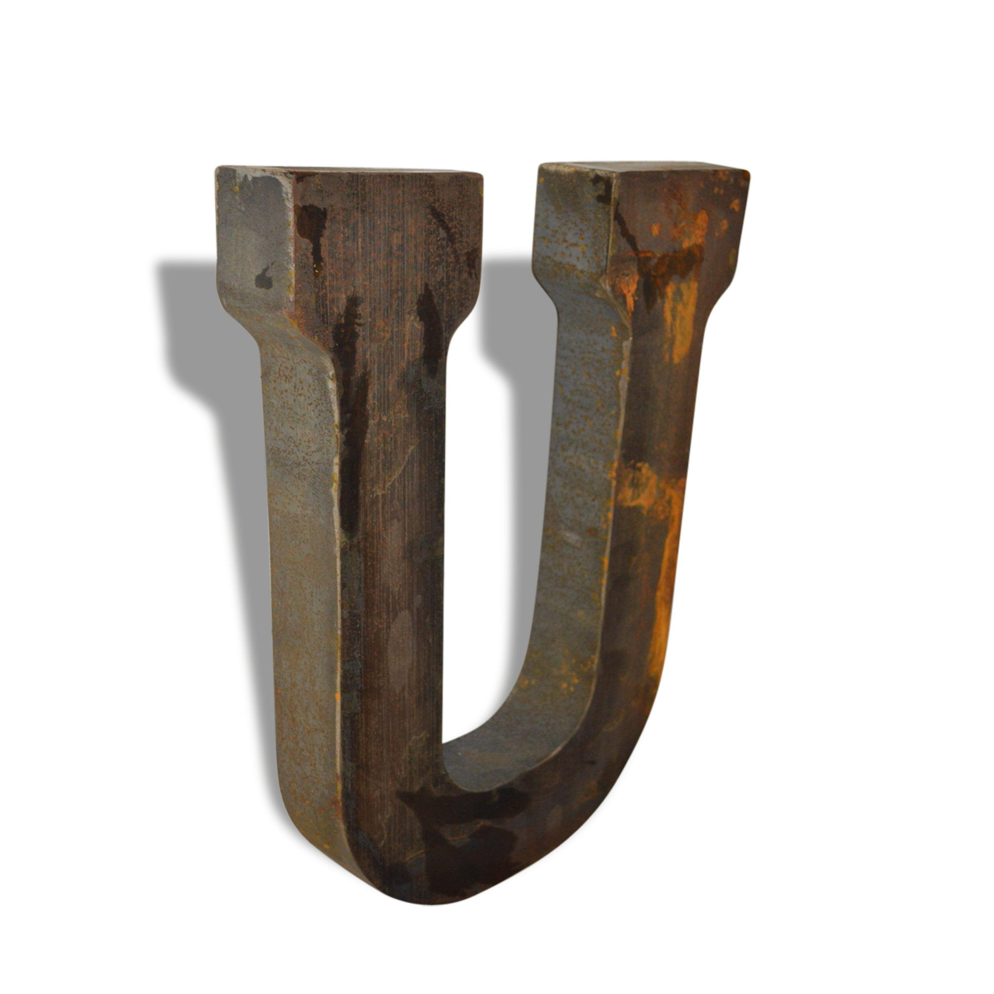 Lettre industrielle en fer "U"