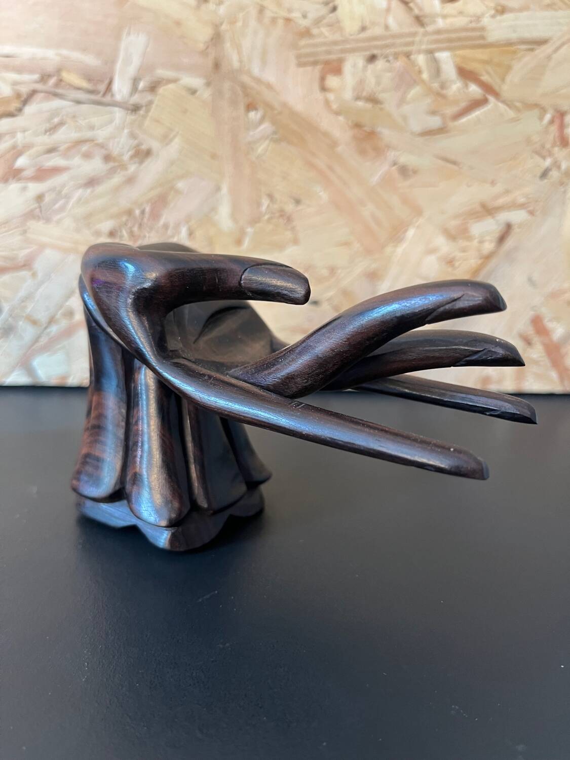 Paire de mains sculptées esprit Ida Bagus