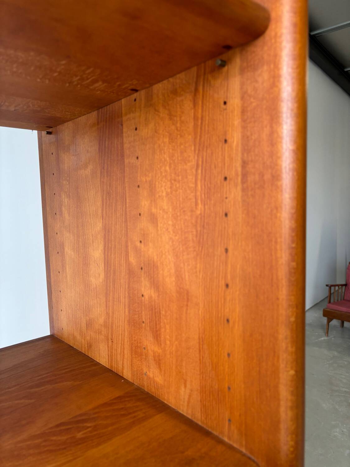 Modular enfilade by Soren Nissen & Ebbe Gehl, modelled by Fagus Seltz.