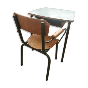 Bureau enfant avec chaise