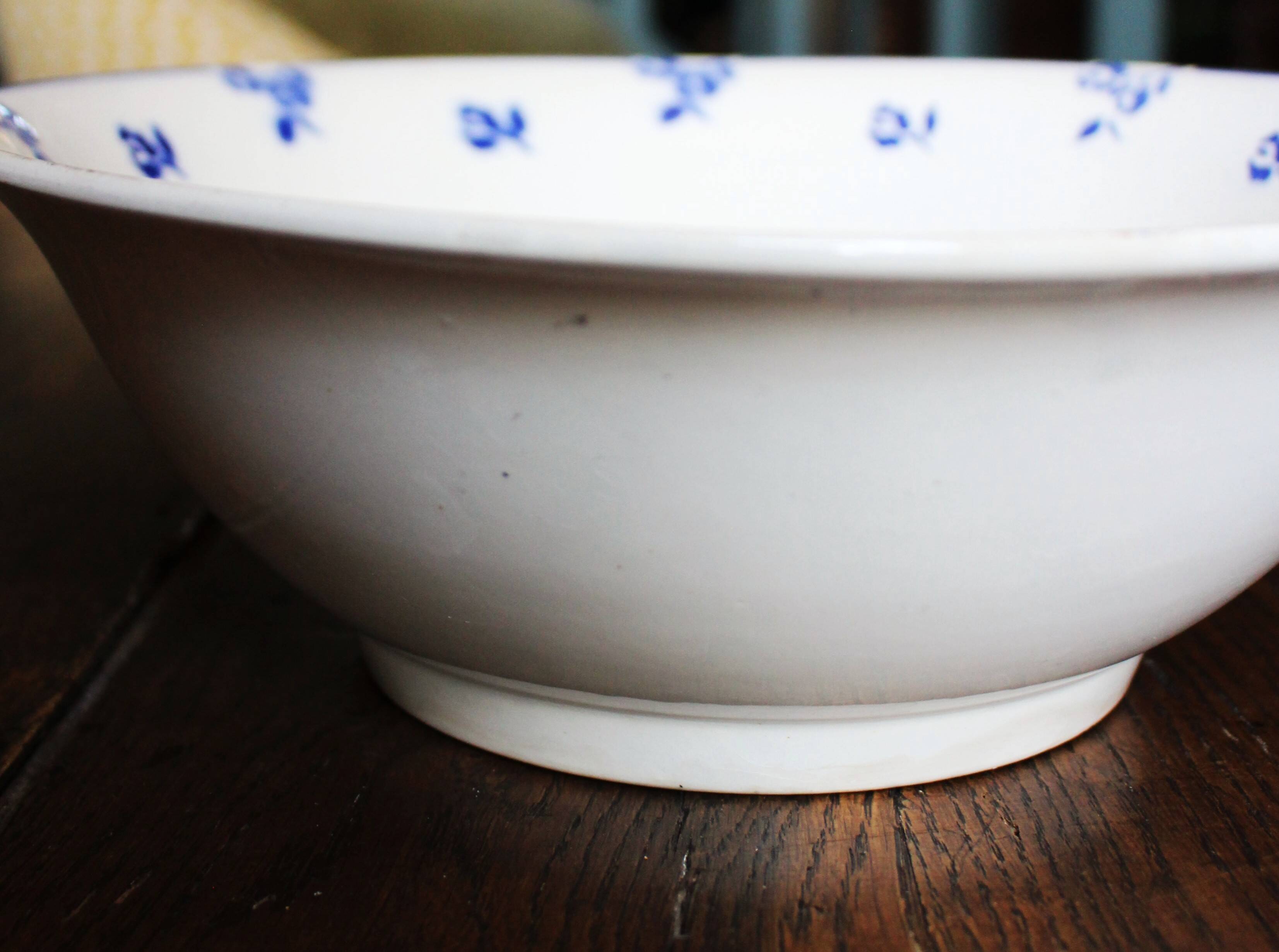 Blue salad bowl Digoin Art Deco Flowers