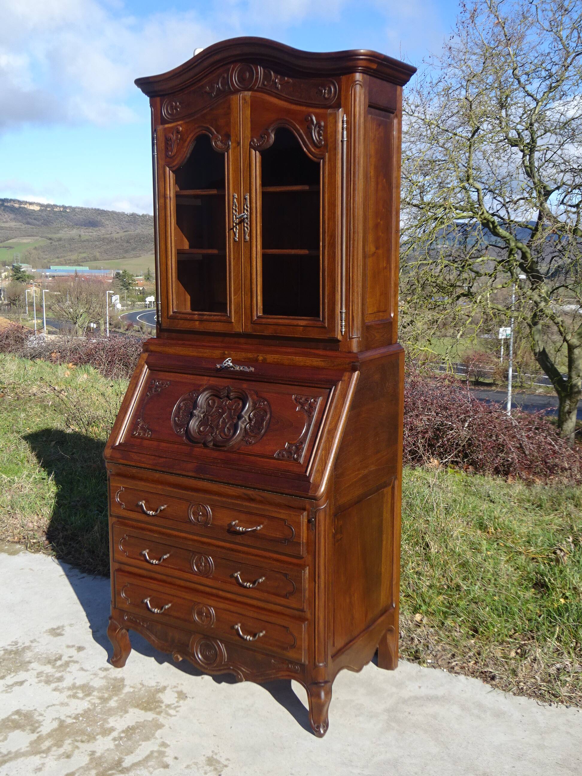 3-in-1 furniture: chest of drawers, secretary, and display cabinet, in walnut.